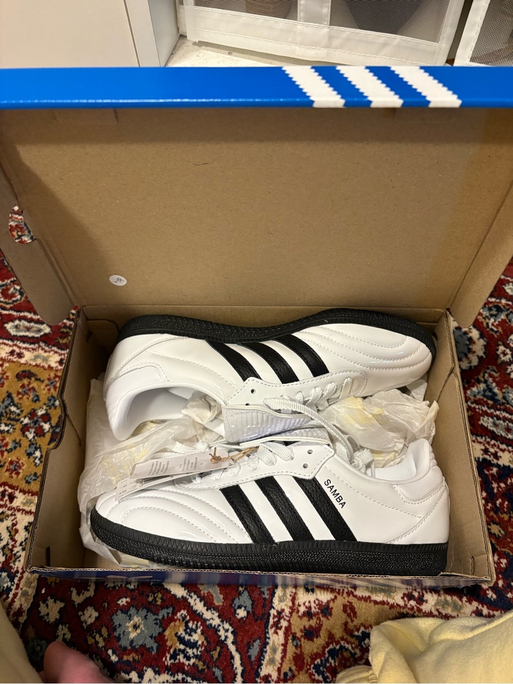 adidas sambas White & Black Classic Sneakers